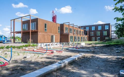 Ymere bouwt dit voorjaar in Nieuw-Vennep zestig modulaire flexwoningen.