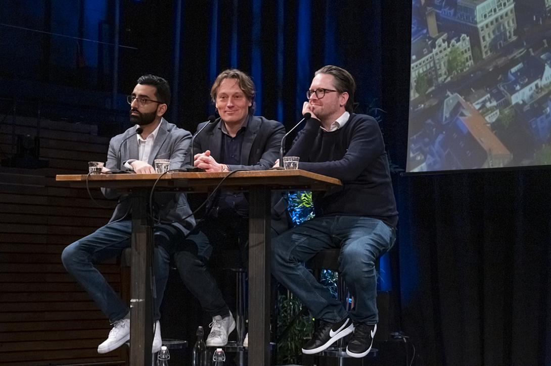 Sheher Khan (lijsttrekker DENK), Johnas van Lammeren (lijsttrekker PvdD) en Jakob Wedemeijer (SP-wethouder Wonen en Bouwen tijdens Het grote Woondebat 7 maart