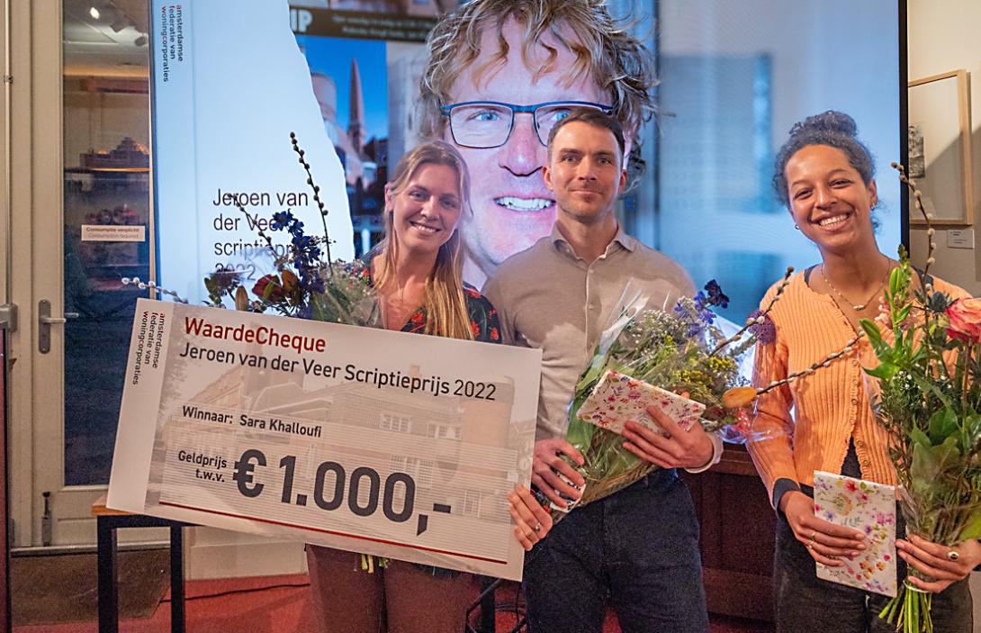 Winnaar Sara Khalloufi met de twee andere genomineerden, Jimmy Verheij en Malika van de Weerd.