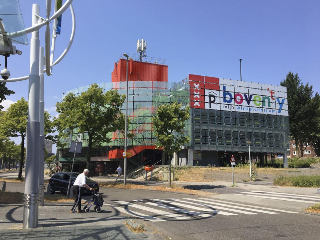 Amsterdam Noord - Buikslotermeerplein . Foto: Hans van der Vliet